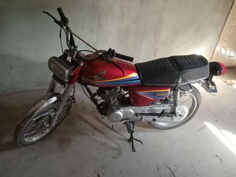 cg 125 fully restored on geniun parts atlus honda 0