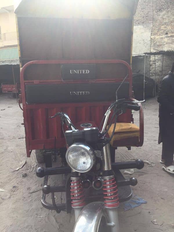 Rickshaw loader 2022 model with back cabine 1