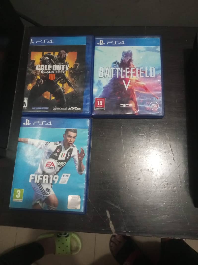 "PS4 in excellent condition + games! 5