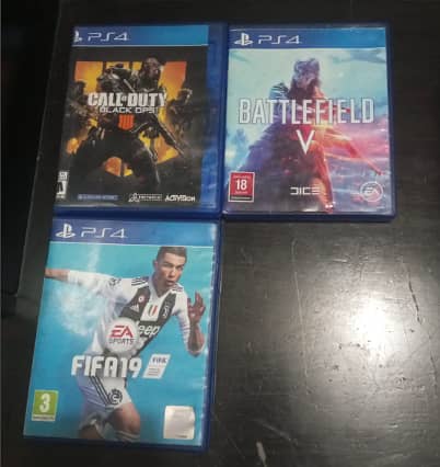 "PS4 in excellent condition + games! 6