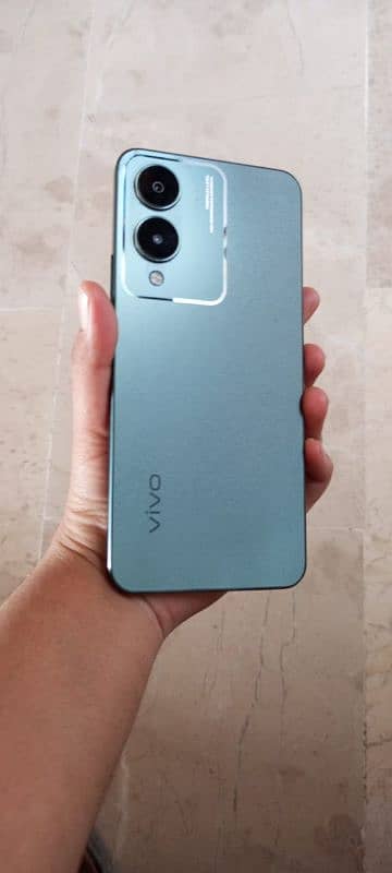 vivo Y17s 4/128 2