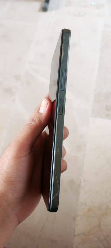 vivo Y17s 4/128 7