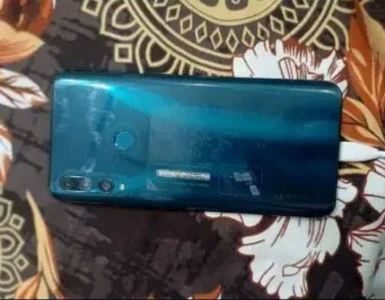 Huawei y9 prime. 4/128.  (03416735036) 1