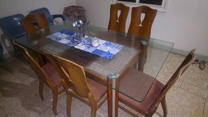 Dinning table 0