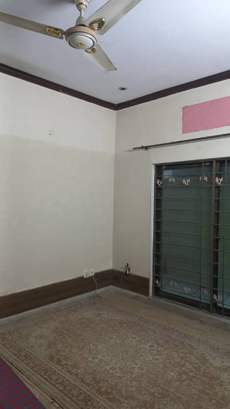 Wapda town 10 mrla lower portion available for rent 0