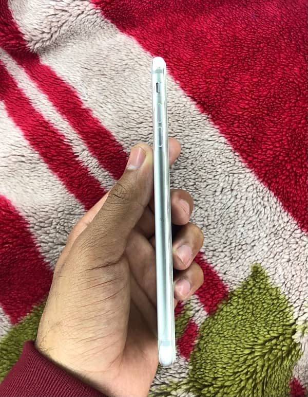 i phone 7pls non pta /128gb/battery health 84%/10by10 3