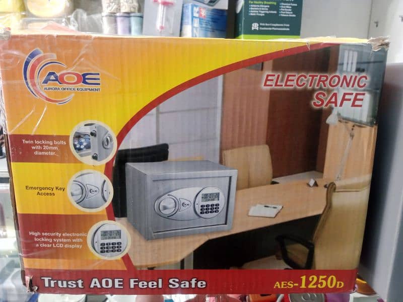 Aurora electronic safe 3