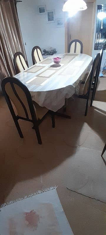 dinning table and chairs 6