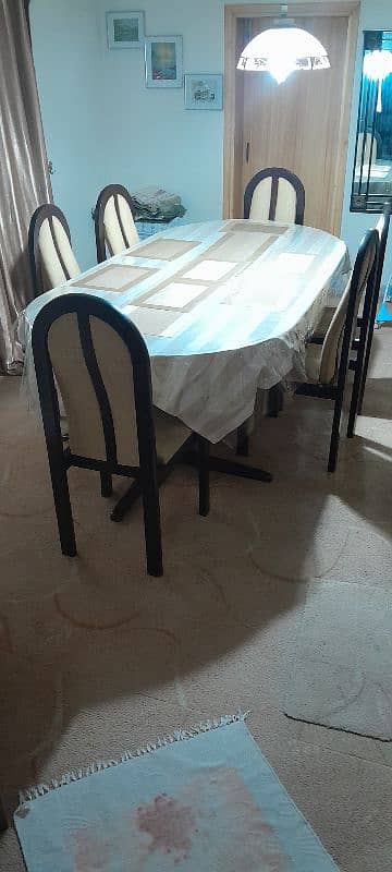 dinning table and chairs 7