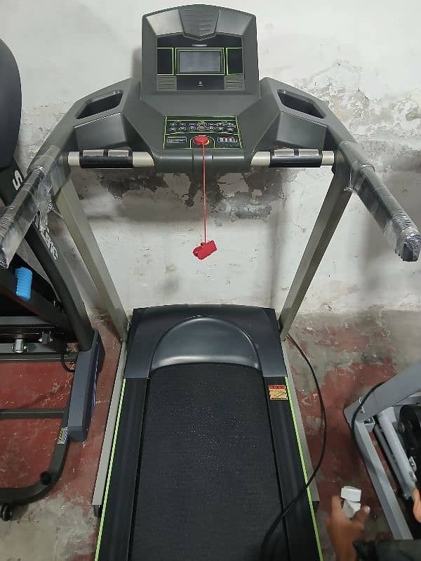 treadmils. (0312 0044731). ellapticals. spin bikes. gym cycles. 13