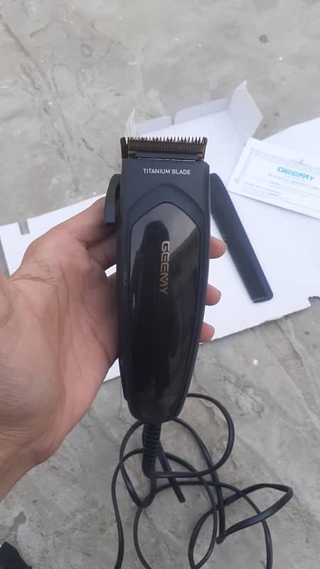 Hair cutting machine 0