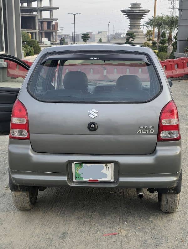 Suzuki Alto 2011 3