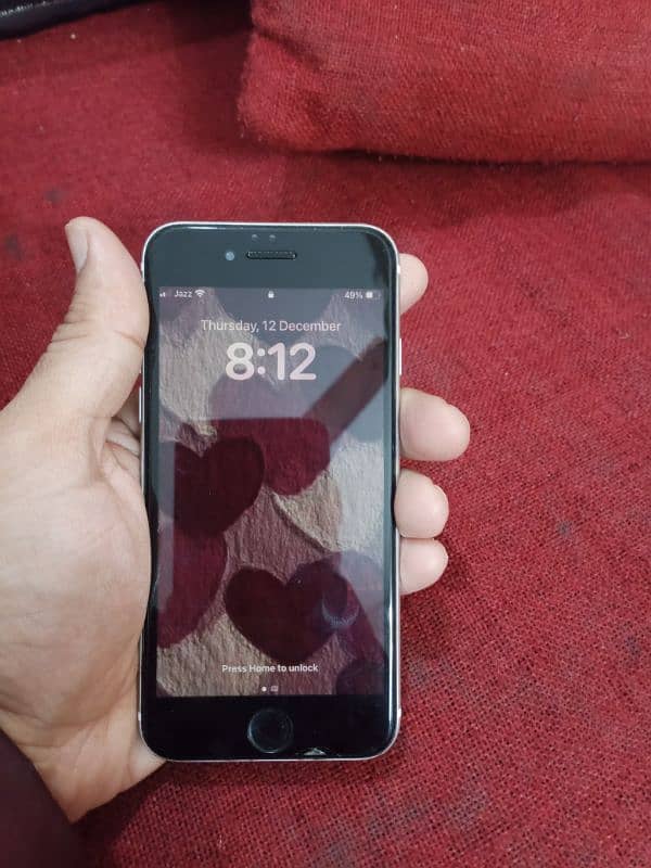 I Phone SE 2 2020 1