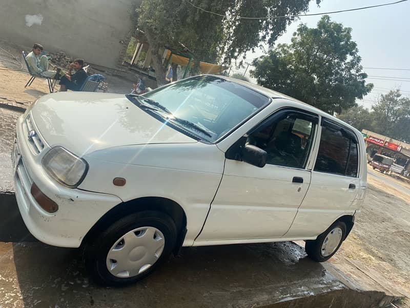 Daihatsu Cuore 2001 4