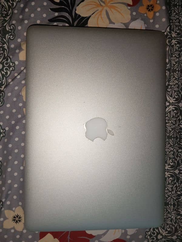 Mac book air 2015 13inch 8/128 0