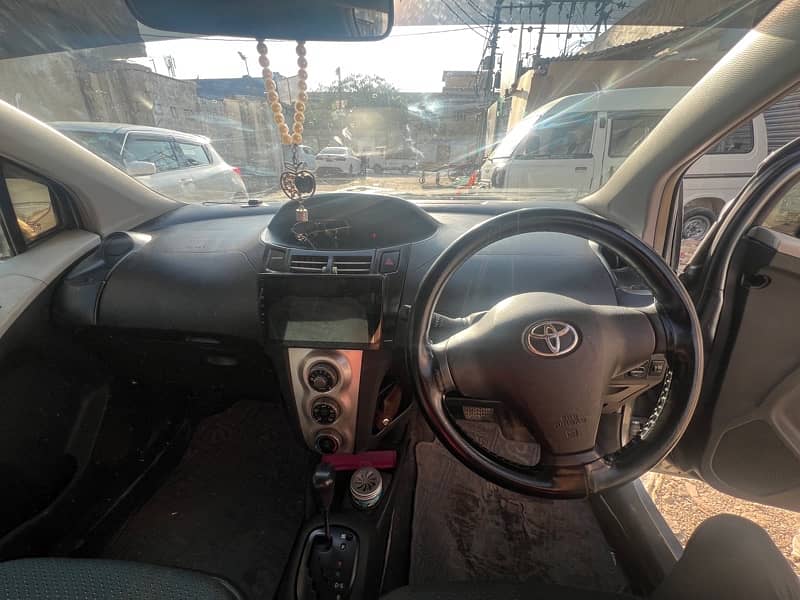 Toyota Vitz 2007 5