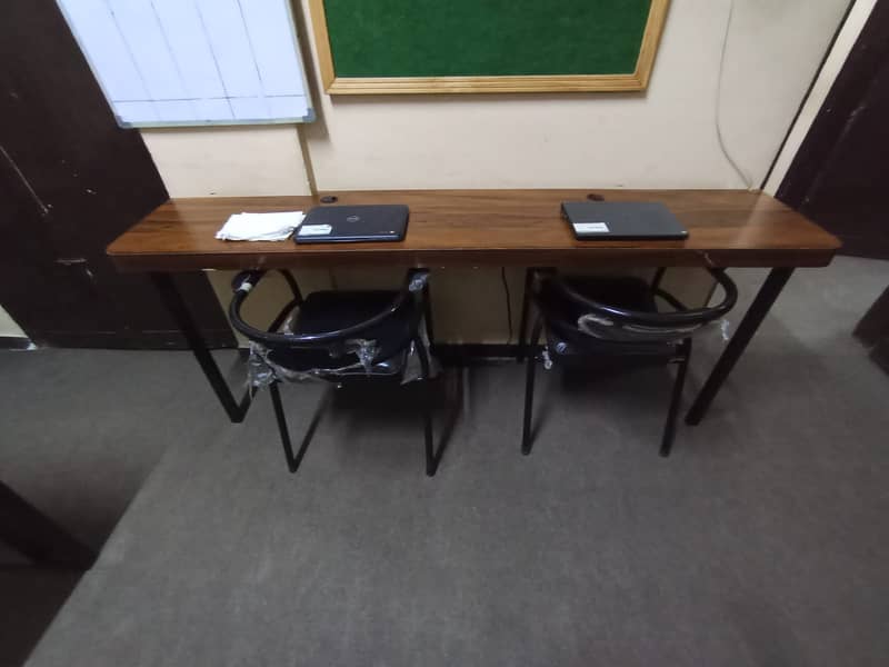 Tabel / Office tabels / complete office setup condition 10/10 for sale 3