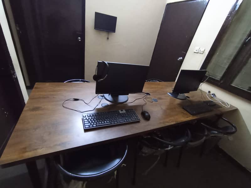 Tabel / Office tabels / complete office setup condition 10/10 for sale 8