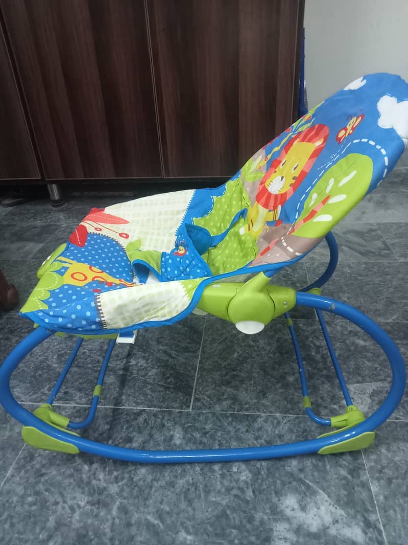 Mastela baby bouncer and rocking chair 3