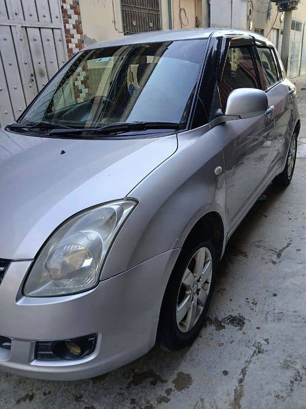 Suzuki Swift 2010 5