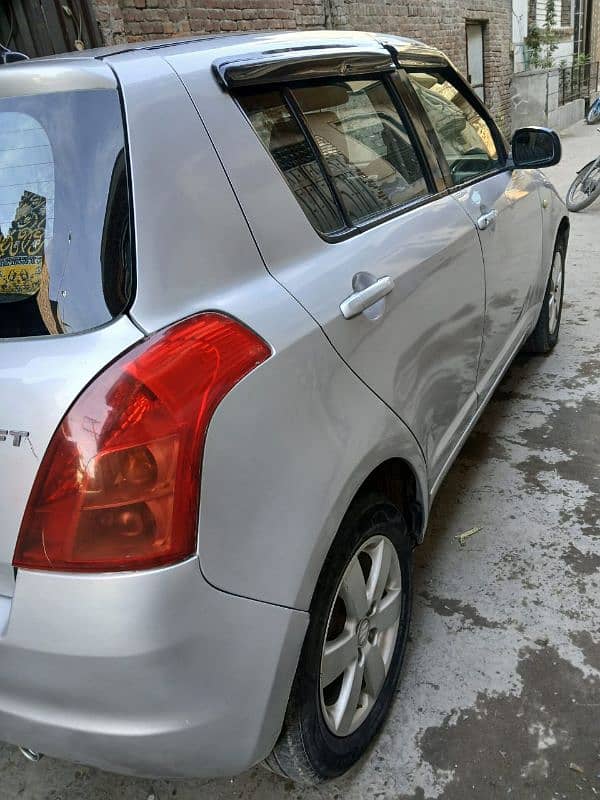 Suzuki Swift 2010 7