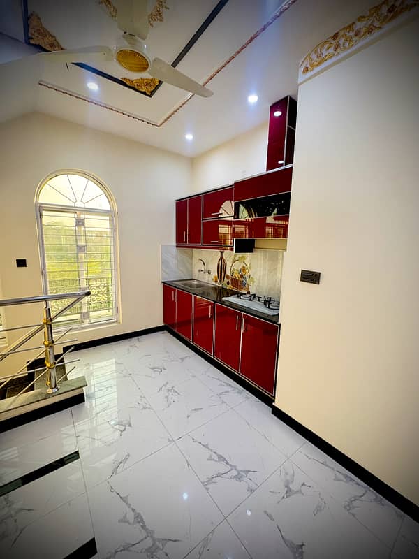 5 Marla triple story House For Sale In Shadab Garden Lahore 9