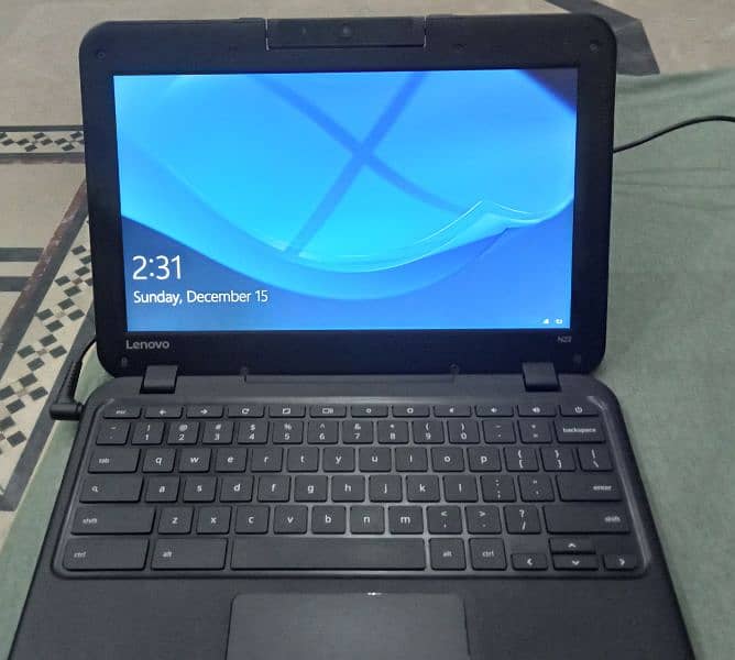 Lenovo Chromebook laptop available 2