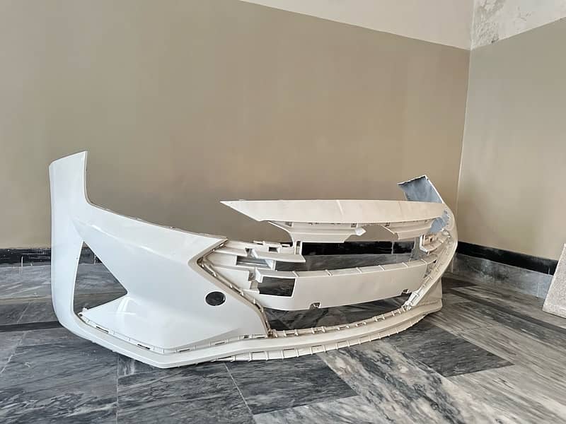 Hyundai Elentra  Bumper 0