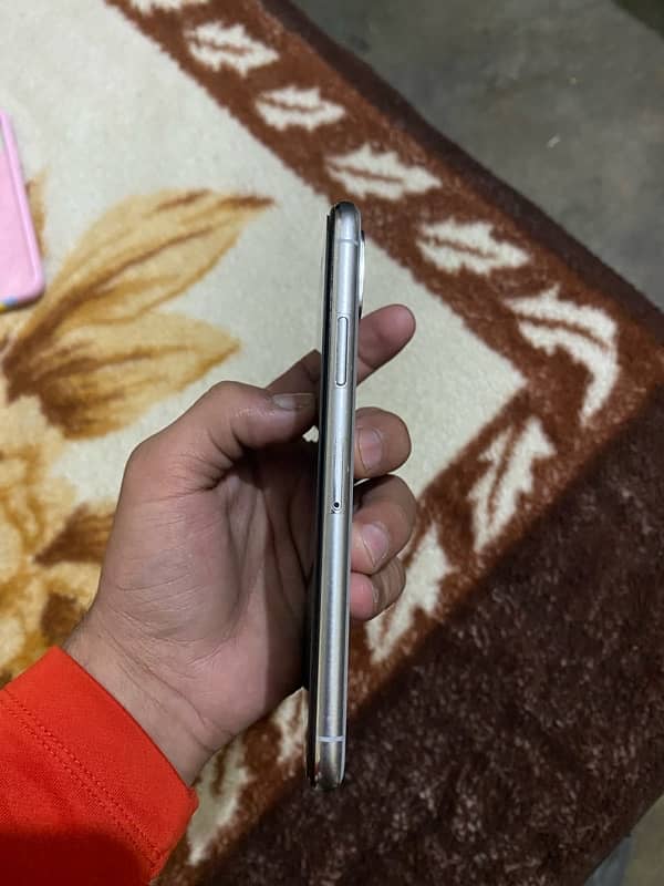 iphone xs 256 PTA 5