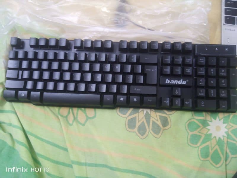 Banda Rgb keyboard and mouse + pad 6