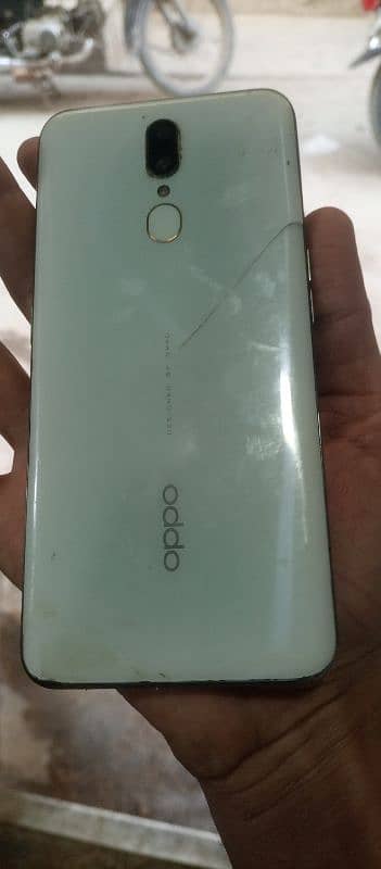 oppo f11 8GB 256GB 3