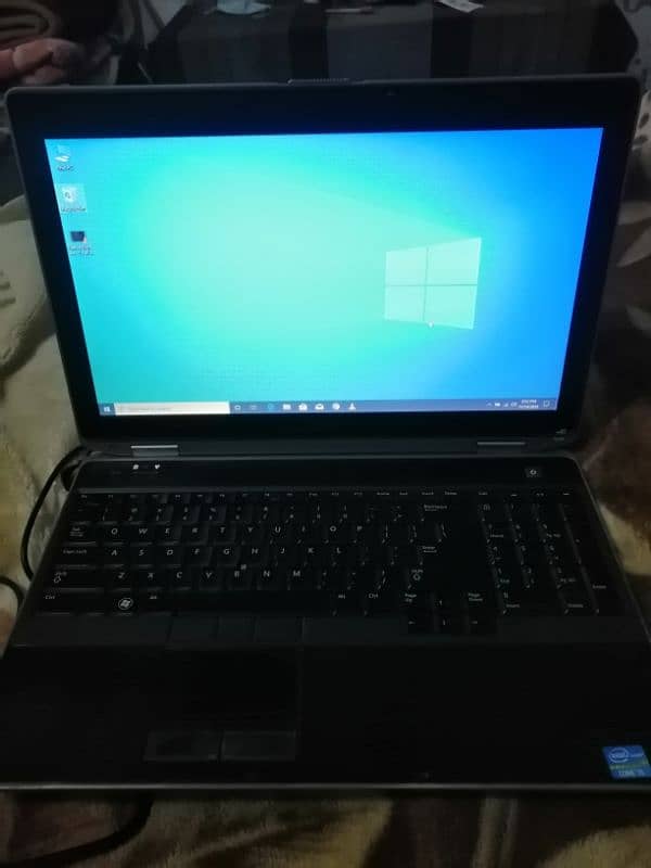 Core i5 3rd Generation  4 Gb 500 Gb HDD & 2 Gb internal Graphic card 2