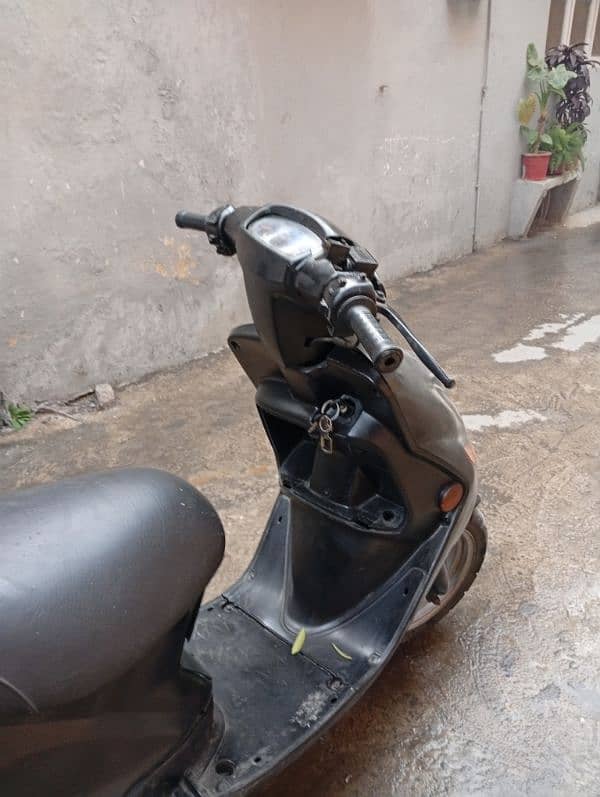 scooty for sale 7