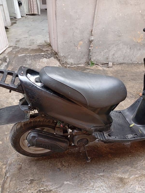 scooty for sale 9