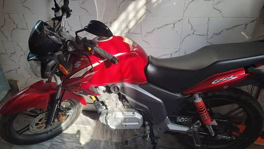 Suzuki GSX-125 December 2022 like new condition