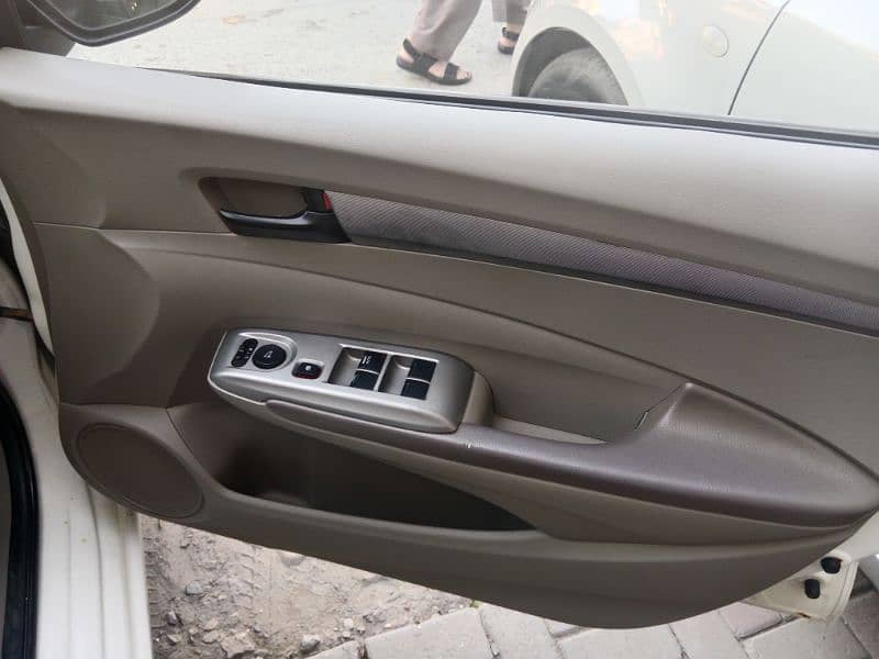 Honda City Aspire 1.5 2014 5