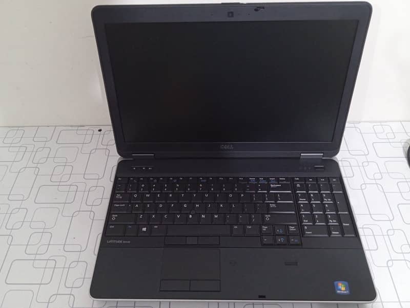 Dell Latitude E6540 Core i7 4th Gen 8GB, 500GB HDD, 15.6″ HD LED 2