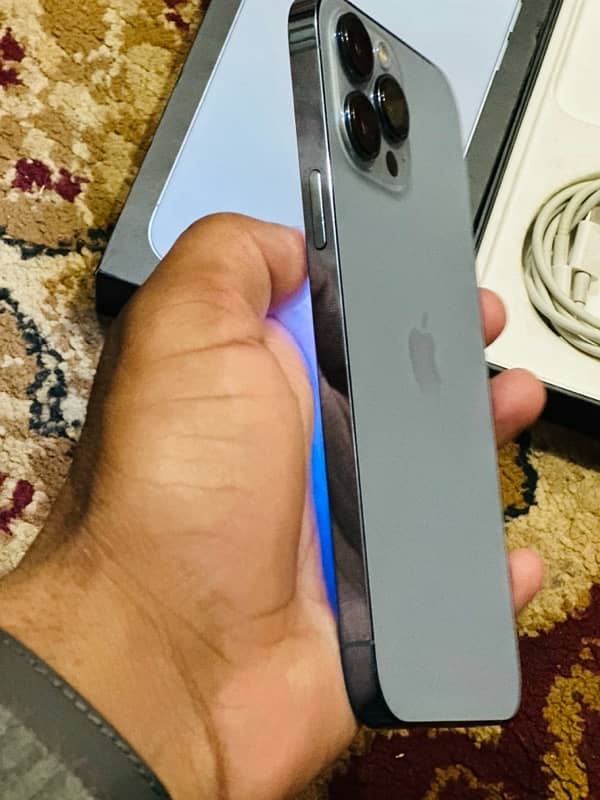 IPhone 13pro Max 256gb 4