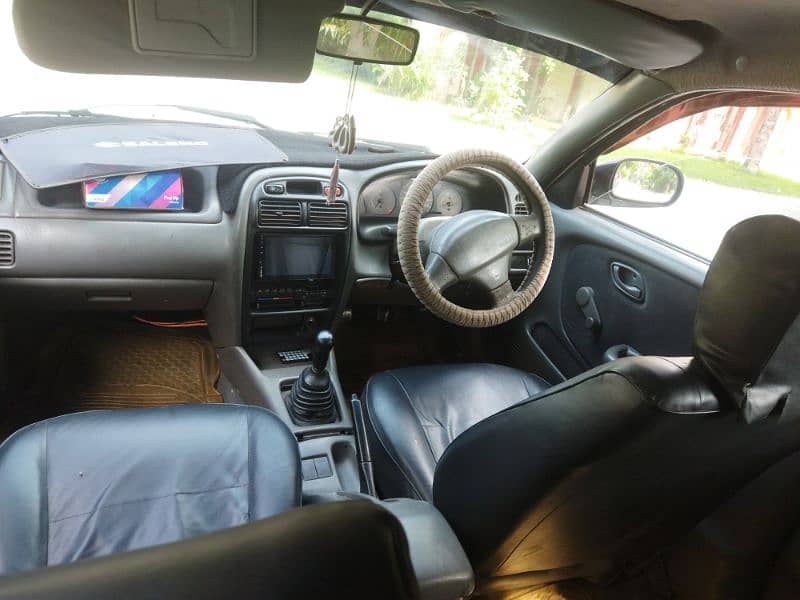 Suzuki Baleno 2001 5