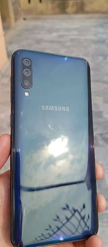 Samsung Galaxy A50 Smartphone (6/128GB) PTA Approved Mobile Phone 2