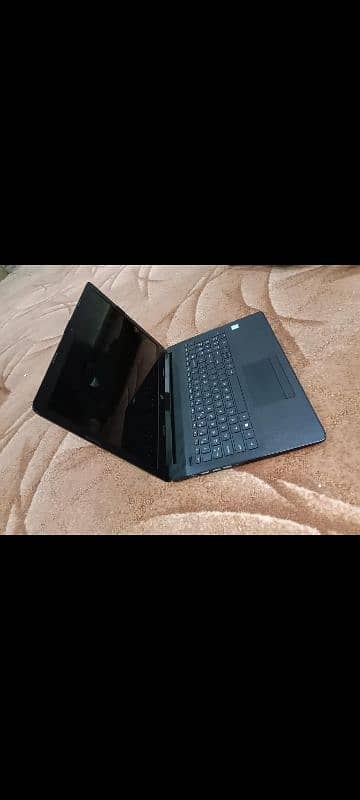 Hp corei3 8gen 5