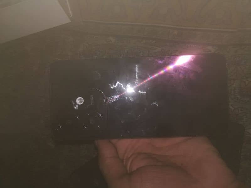 New Phone hai Koi masla nhi hai 10/10 hai phone jis bhai ko chahiye 3