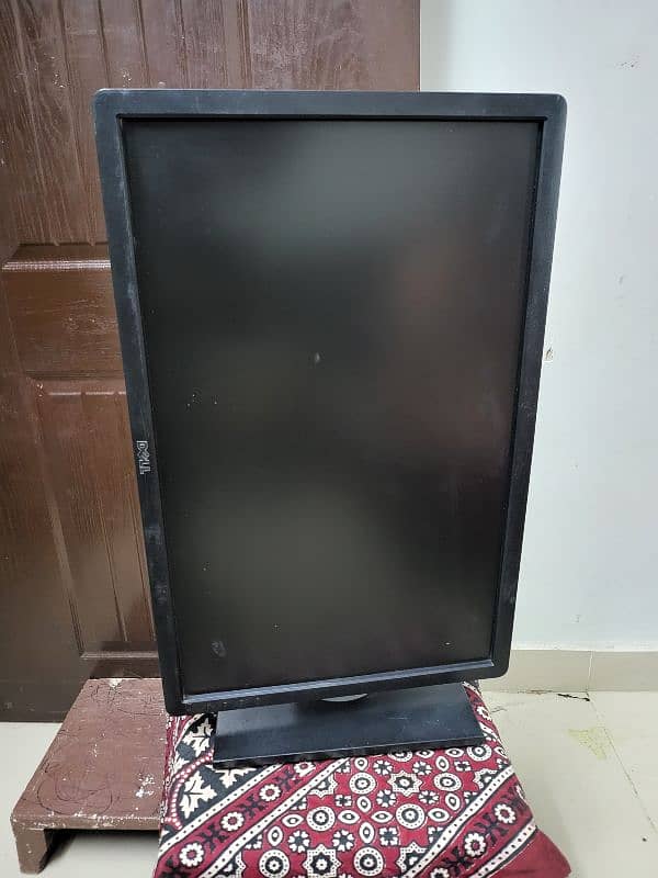 Dell LED 22 inch 3