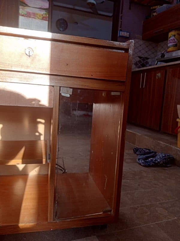 computer table for sale in suitable price 0