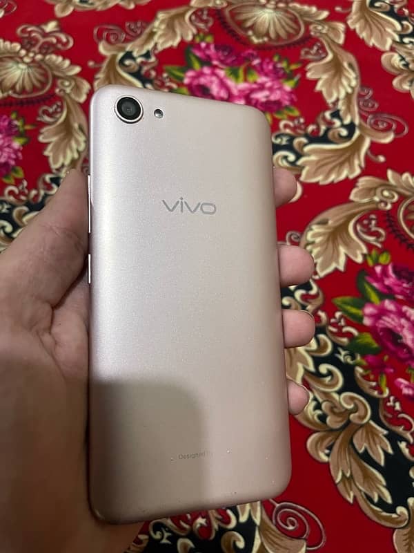 VIVO Y81s 5