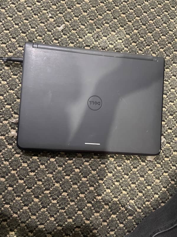 Dell Latitude 3350 with touchscreen 1