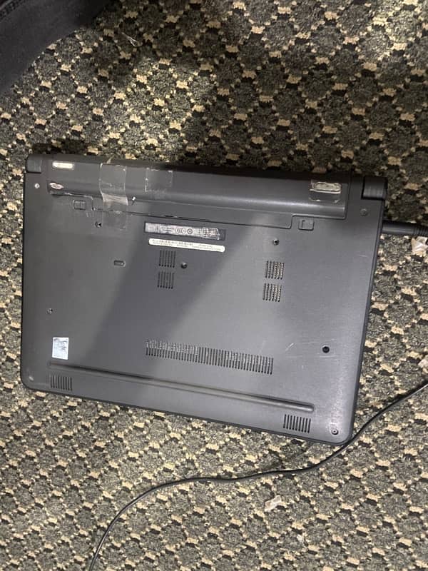 Dell Latitude 3350 with touchscreen 2