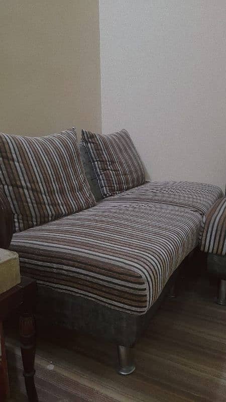 5 seater Armless Sofa Set for Sale 0