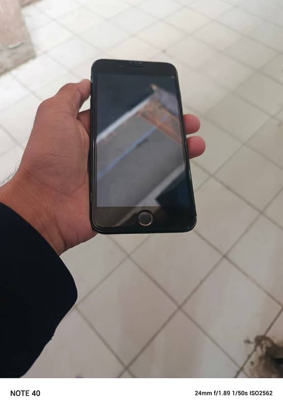 iphone 7+ condition 9/10 0