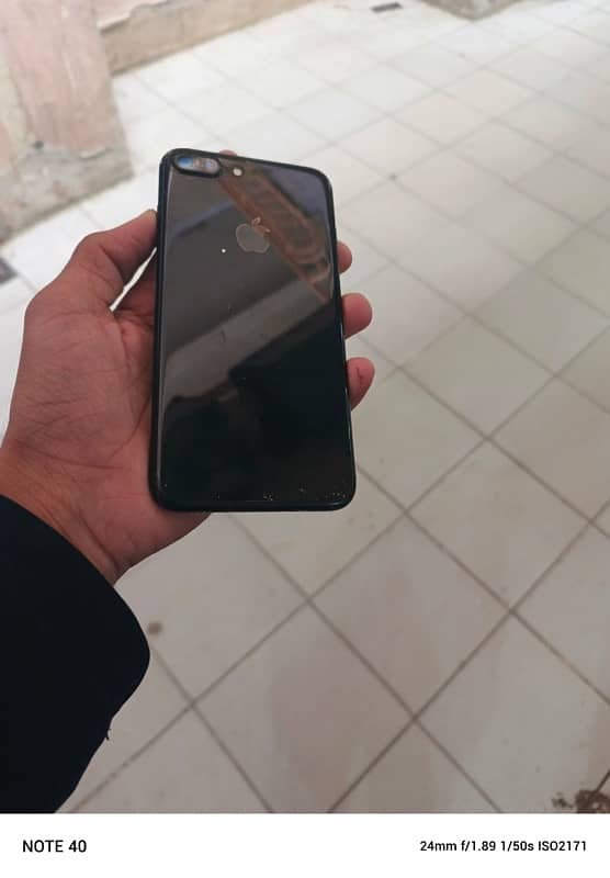 iphone 7+ condition 9/10 1